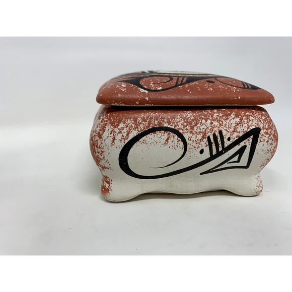 Authentic Navajo Native American Pottery Hand Painted Trinket Jewelry Box Signed - Picture 6 of 13